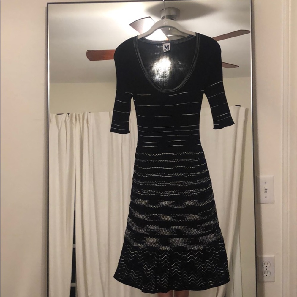 Fitted B&W M by Missoni knit dress